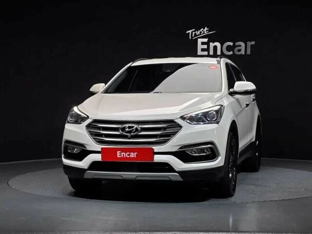 Белый Хендай Санта Фе, объемом двигателя 2.2 л и пробегом 105 тыс. км за 5200 $, фото 2 на Automoto.ua