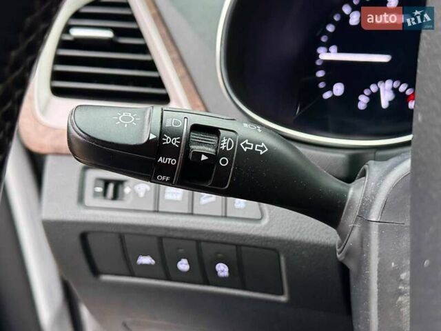 Белый Хендай Санта Фе, объемом двигателя 2.2 л и пробегом 211 тыс. км за 21990 $, фото 43 на Automoto.ua