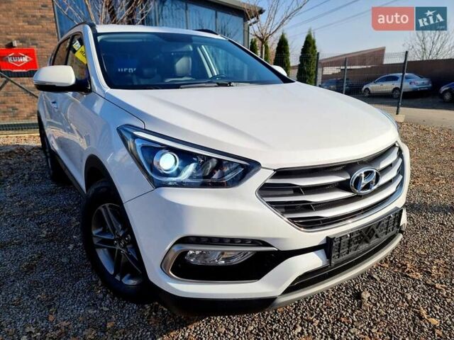Белый Хендай Санта Фе, объемом двигателя 2.2 л и пробегом 146 тыс. км за 21200 $, фото 18 на Automoto.ua