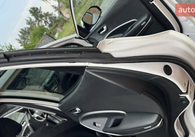 Білий Хендай Санта Фе, об'ємом двигуна 2.2 л та пробігом 141 тис. км за 22500 $, фото 117 на Automoto.ua