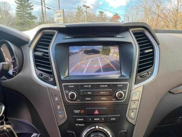 Белый Хендай Санта Фе, объемом двигателя 3.3 л и пробегом 70 тыс. км за 3800 $, фото 13 на Automoto.ua