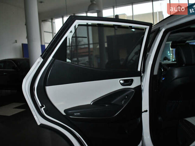 Белый Хендай Санта Фе, объемом двигателя 2.2 л и пробегом 109 тыс. км за 24900 $, фото 33 на Automoto.ua