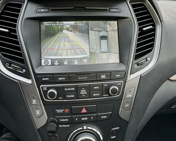 Белый Хендай Санта Фе, объемом двигателя 2 л и пробегом 90 тыс. км за 17000 $, фото 14 на Automoto.ua