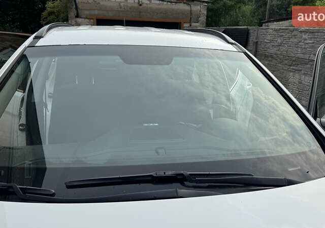 Білий Хендай Санта Фе, об'ємом двигуна 2.2 л та пробігом 141 тис. км за 22500 $, фото 23 на Automoto.ua