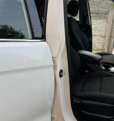 Білий Хендай Санта Фе, об'ємом двигуна 2.2 л та пробігом 141 тис. км за 22500 $, фото 106 на Automoto.ua