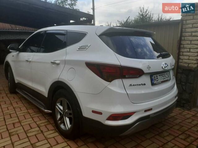 Білий Хендай Санта Фе, об'ємом двигуна 2.36 л та пробігом 105 тис. км за 19000 $, фото 9 на Automoto.ua