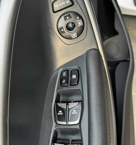 Білий Хендай Санта Фе, об'ємом двигуна 2.2 л та пробігом 141 тис. км за 22500 $, фото 53 на Automoto.ua