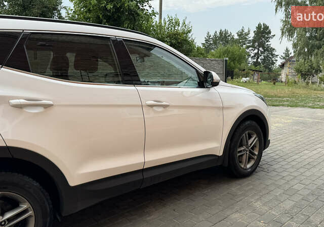 Білий Хендай Санта Фе, об'ємом двигуна 2.2 л та пробігом 141 тис. км за 22500 $, фото 9 на Automoto.ua