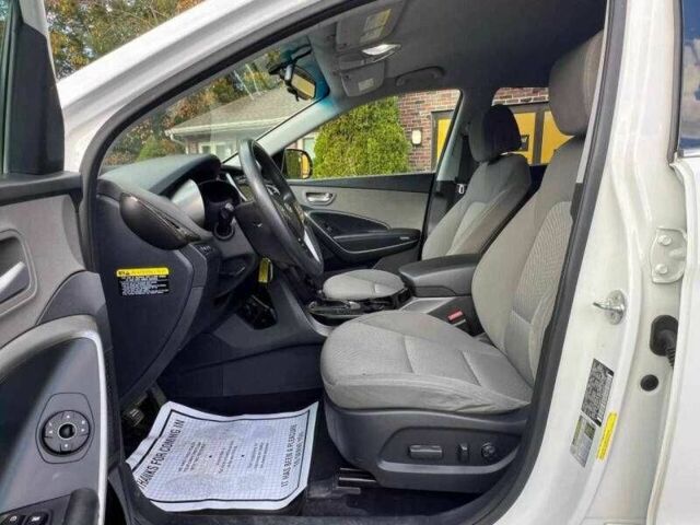 Белый Хендай Санта Фе, объемом двигателя 3.3 л и пробегом 70 тыс. км за 3800 $, фото 8 на Automoto.ua