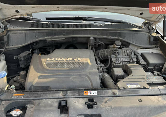 Білий Хендай Санта Фе, об'ємом двигуна 2.2 л та пробігом 141 тис. км за 22500 $, фото 39 на Automoto.ua