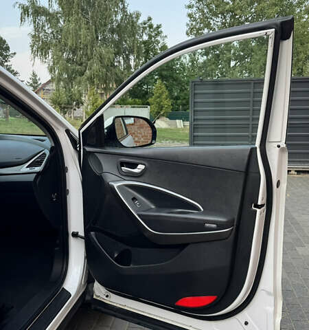 Білий Хендай Санта Фе, об'ємом двигуна 2.2 л та пробігом 141 тис. км за 22500 $, фото 107 на Automoto.ua