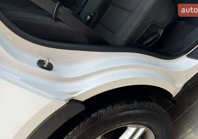 Білий Хендай Санта Фе, об'ємом двигуна 2.2 л та пробігом 141 тис. км за 22500 $, фото 113 на Automoto.ua