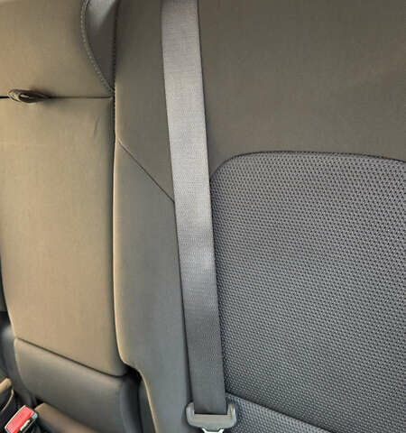 Білий Хендай Санта Фе, об'ємом двигуна 2.2 л та пробігом 141 тис. км за 22500 $, фото 140 на Automoto.ua