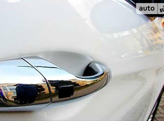 Білий Хендай Санта Фе, об'ємом двигуна 2 л та пробігом 138 тис. км за 22222 $, фото 6 на Automoto.ua