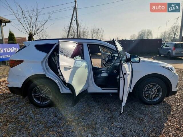 Белый Хендай Санта Фе, объемом двигателя 2.2 л и пробегом 146 тыс. км за 21200 $, фото 24 на Automoto.ua