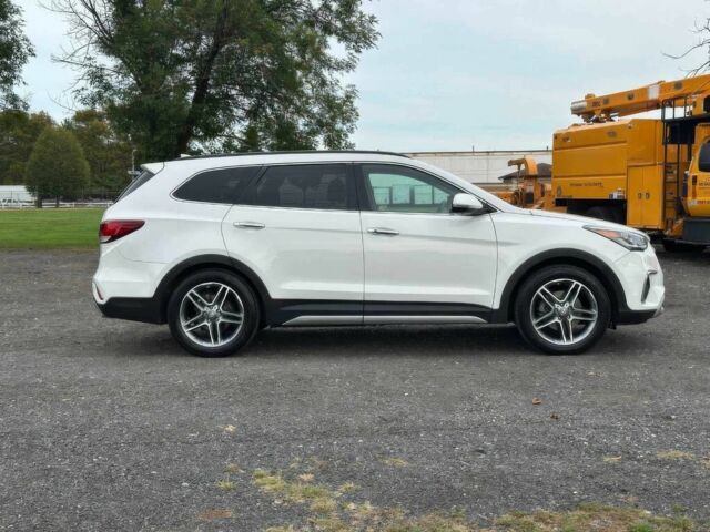 Белый Хендай Санта Фе, объемом двигателя 3.3 л и пробегом 57 тыс. км за 7800 $, фото 6 на Automoto.ua