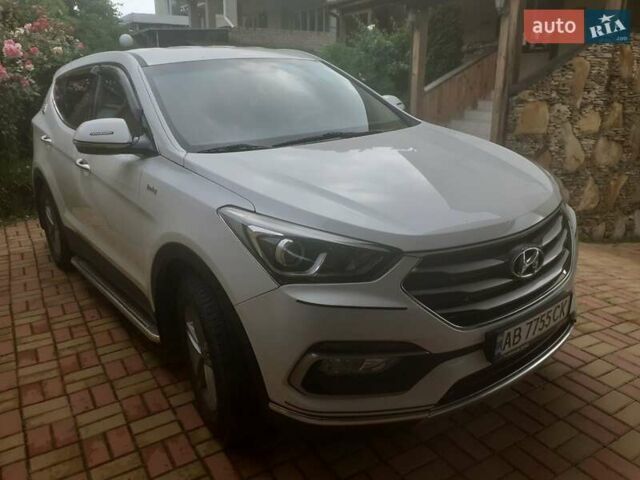 Білий Хендай Санта Фе, об'ємом двигуна 2.36 л та пробігом 105 тис. км за 19000 $, фото 1 на Automoto.ua