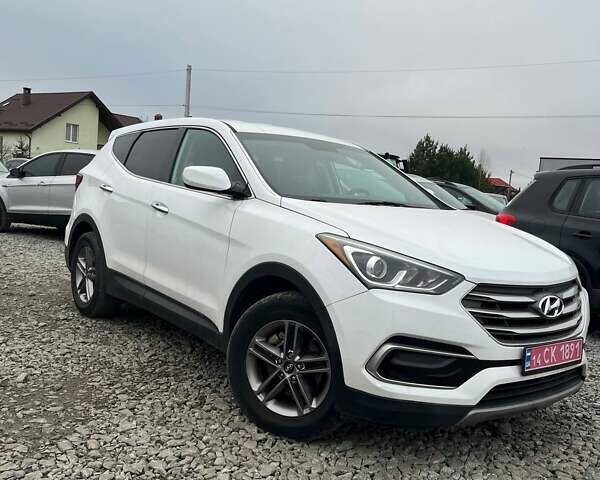 Белый Хендай Санта Фе, объемом двигателя 2.4 л и пробегом 236 тыс. км за 12999 $, фото 4 на Automoto.ua