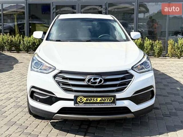 Белый Хендай Санта Фе, объемом двигателя 2.36 л и пробегом 65 тыс. км за 17500 $, фото 1 на Automoto.ua
