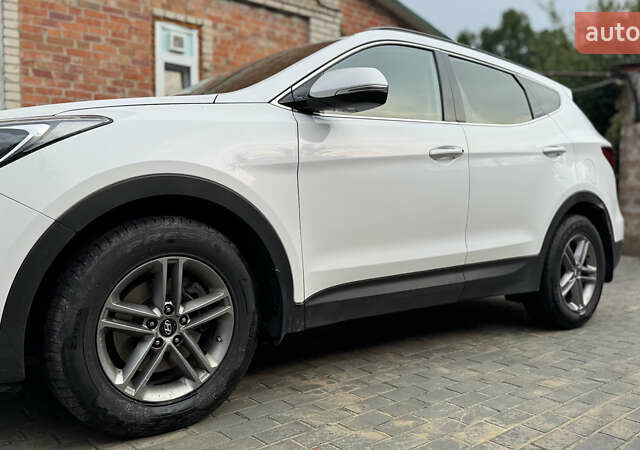 Білий Хендай Санта Фе, об'ємом двигуна 2.2 л та пробігом 141 тис. км за 22500 $, фото 2 на Automoto.ua