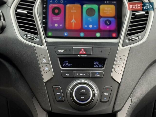 Белый Хендай Санта Фе, объемом двигателя 2.2 л и пробегом 141 тыс. км за 22900 $, фото 46 на Automoto.ua