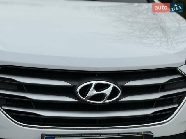 Белый Хендай Санта Фе, объемом двигателя 2.2 л и пробегом 141 тыс. км за 22900 $, фото 26 на Automoto.ua