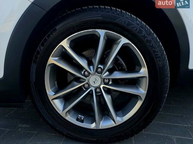 Белый Хендай Санта Фе, объемом двигателя 2.2 л и пробегом 146 тыс. км за 22950 $, фото 18 на Automoto.ua