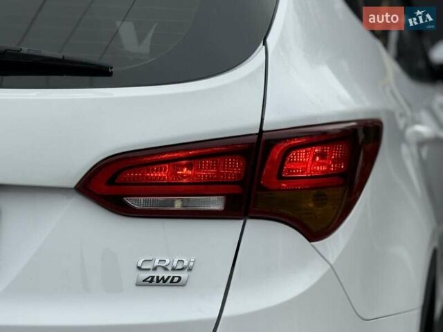 Белый Хендай Санта Фе, объемом двигателя 2.2 л и пробегом 141 тыс. км за 22900 $, фото 23 на Automoto.ua