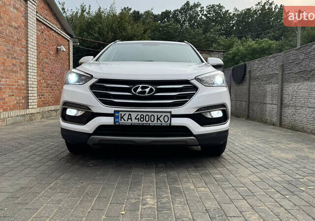 Білий Хендай Санта Фе, об'ємом двигуна 2.2 л та пробігом 141 тис. км за 22500 $, фото 11 на Automoto.ua