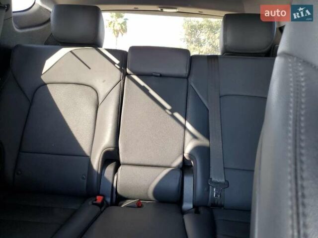 Белый Хендай Санта Фе, объемом двигателя 2 л и пробегом 127 тыс. км за 2000 $, фото 9 на Automoto.ua