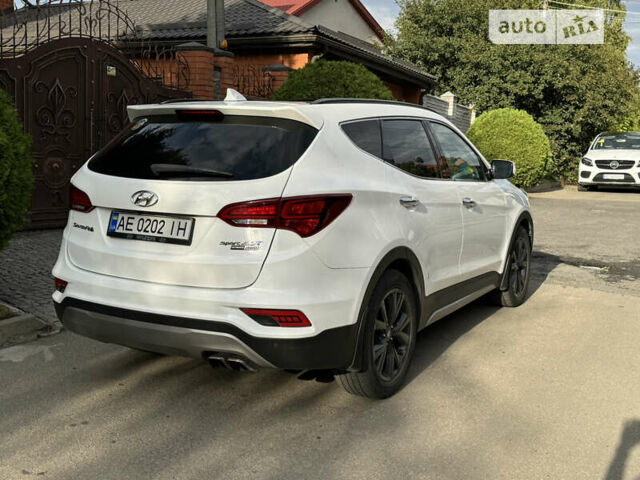 Белый Хендай Санта Фе, объемом двигателя 2 л и пробегом 90 тыс. км за 17000 $, фото 4 на Automoto.ua