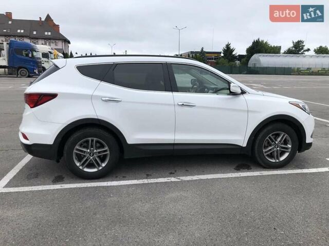 Белый Хендай Санта Фе, объемом двигателя 2.36 л и пробегом 118 тыс. км за 17500 $, фото 6 на Automoto.ua