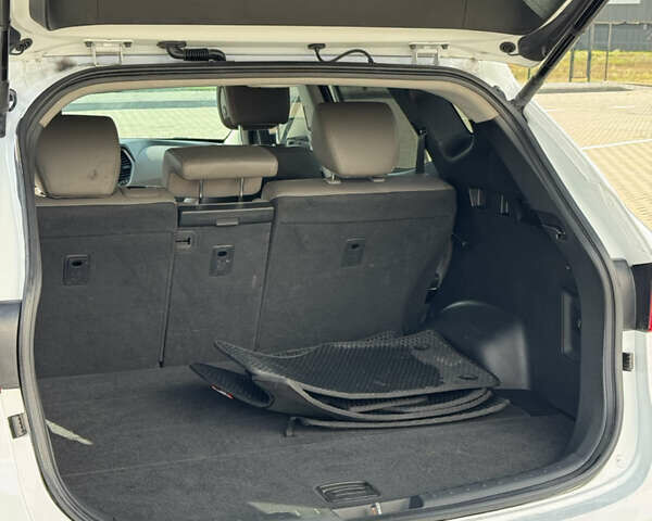 Хендай Санта Фе 2017 в Ивано-Франковске на Automoto.ua Белый Хендай Санта Фе, объемом двигателя 2.36 л и пробегом 73 тыс. км за 11900 $, фото 16 на Automoto.ua