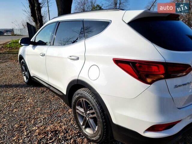 Белый Хендай Санта Фе, объемом двигателя 2.2 л и пробегом 146 тыс. км за 21200 $, фото 12 на Automoto.ua