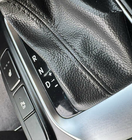 Білий Хендай Санта Фе, об'ємом двигуна 2.2 л та пробігом 141 тис. км за 22500 $, фото 82 на Automoto.ua