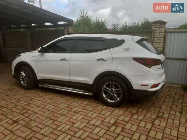 Білий Хендай Санта Фе, об'ємом двигуна 2.36 л та пробігом 105 тис. км за 19000 $, фото 8 на Automoto.ua
