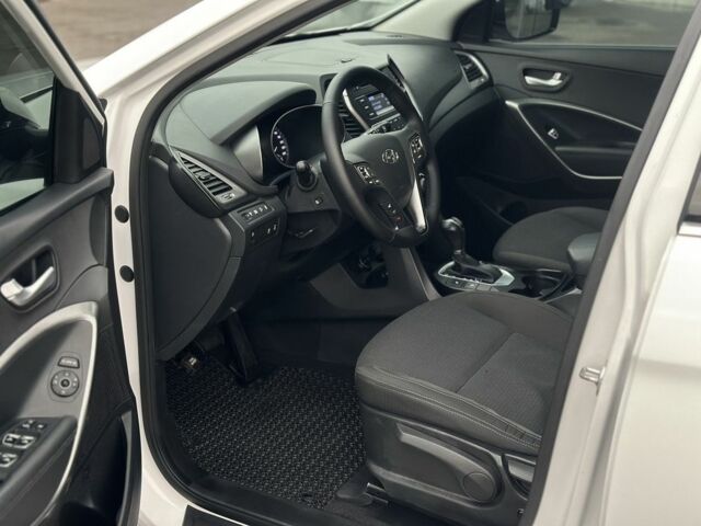 Белый Хендай Санта Фе, объемом двигателя 2.2 л и пробегом 281 тыс. км за 15900 $, фото 18 на Automoto.ua