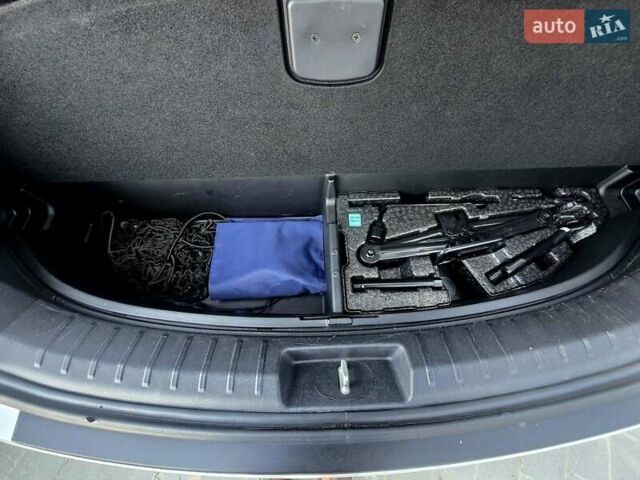 Белый Хендай Санта Фе, объемом двигателя 2.2 л и пробегом 146 тыс. км за 22950 $, фото 69 на Automoto.ua