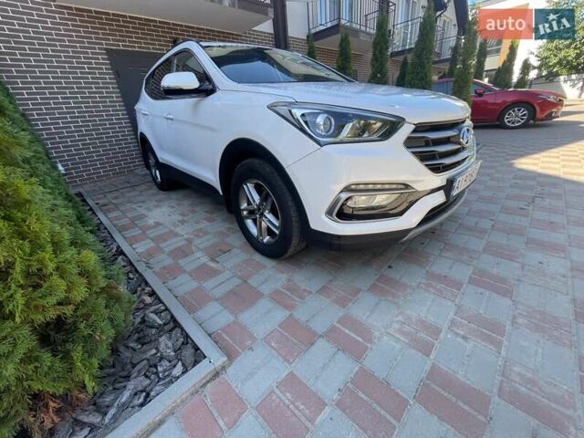 Хендай Санта Фе 2017 в Киеве на Automoto.ua Белый Хендай Санта Фе, объемом двигателя 2.2 л и пробегом 271 тыс. км за 17500 $, фото 8 на Automoto.ua