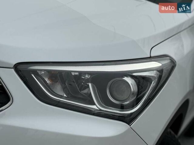 Белый Хендай Санта Фе, объемом двигателя 2.2 л и пробегом 141 тыс. км за 22900 $, фото 21 на Automoto.ua