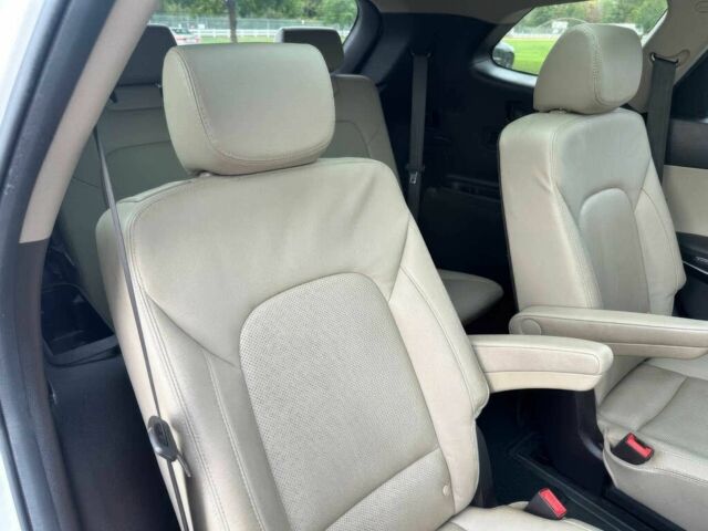 Белый Хендай Санта Фе, объемом двигателя 3.3 л и пробегом 57 тыс. км за 7800 $, фото 12 на Automoto.ua