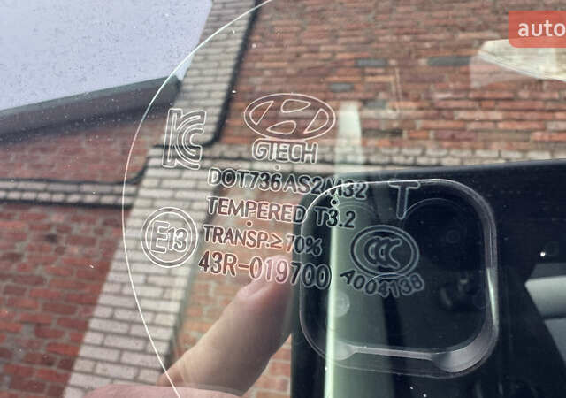 Білий Хендай Санта Фе, об'ємом двигуна 2.2 л та пробігом 141 тис. км за 22500 $, фото 29 на Automoto.ua