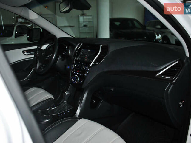 Белый Хендай Санта Фе, объемом двигателя 2.2 л и пробегом 109 тыс. км за 24900 $, фото 52 на Automoto.ua