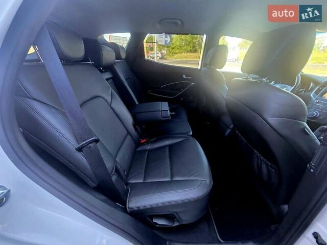 Белый Хендай Санта Фе, объемом двигателя 2.2 л и пробегом 146 тыс. км за 22950 $, фото 50 на Automoto.ua