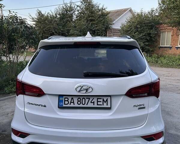 Белый Хендай Санта Фе, объемом двигателя 2.4 л и пробегом 920 тыс. км за 15500 $, фото 6 на Automoto.ua