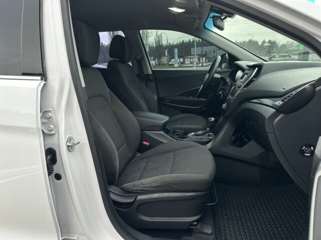 Белый Хендай Санта Фе, объемом двигателя 2.2 л и пробегом 281 тыс. км за 15900 $, фото 23 на Automoto.ua