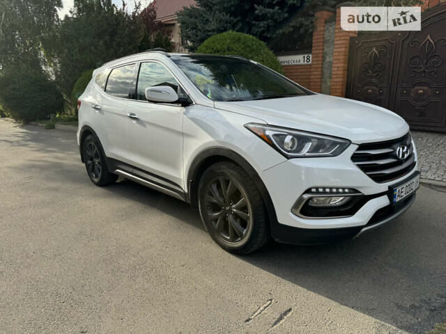 Белый Хендай Санта Фе, объемом двигателя 2 л и пробегом 90 тыс. км за 17000 $, фото 2 на Automoto.ua