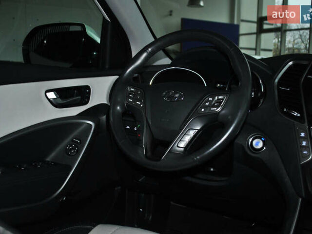 Белый Хендай Санта Фе, объемом двигателя 2.2 л и пробегом 109 тыс. км за 24900 $, фото 62 на Automoto.ua