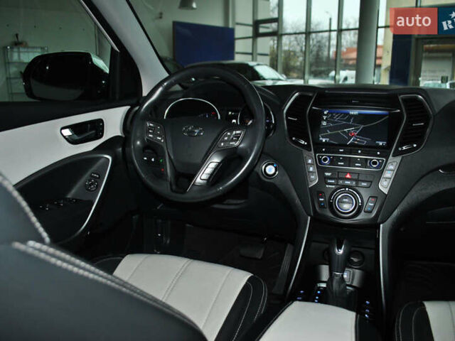 Белый Хендай Санта Фе, объемом двигателя 2.2 л и пробегом 109 тыс. км за 24900 $, фото 59 на Automoto.ua