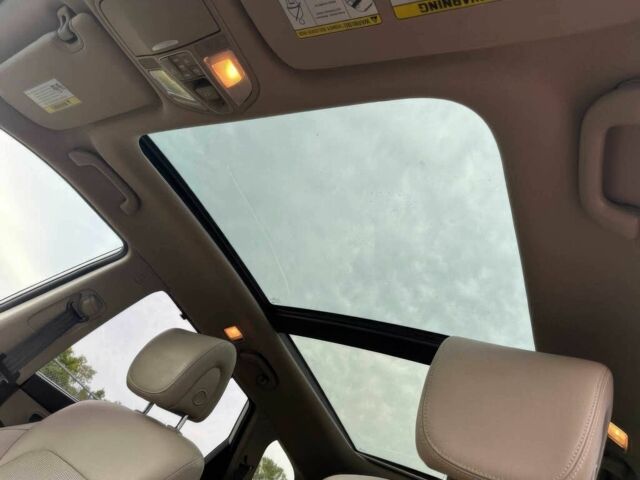 Белый Хендай Санта Фе, объемом двигателя 3.3 л и пробегом 57 тыс. км за 7800 $, фото 11 на Automoto.ua